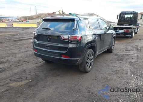 2024 Jeep Compass Limited 4X4 from USA, damaged, VIN 3C4NJDCNXRT142549